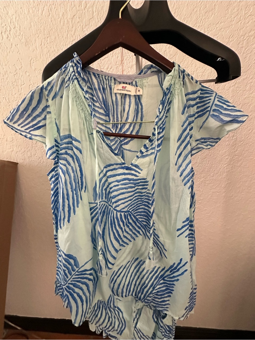 Vineyard Vines Light Blue and Royal Blue Palm Print Short Sleeve Top